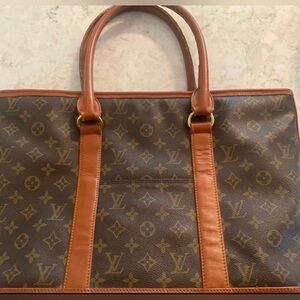 🤍 SOLD 🤍 Louis Vuitton Weekender Tote